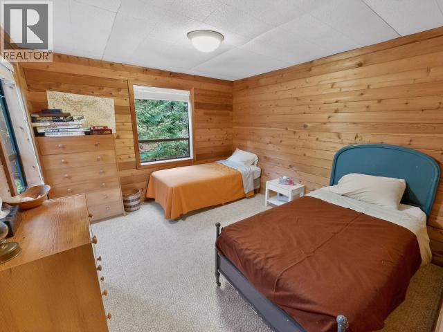 963 SPILSBURY DRIVE
