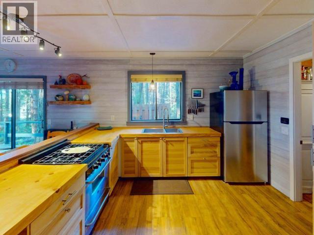 1283 TENNYSON RD