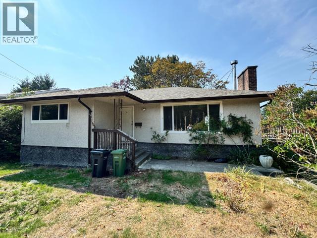 4635 FERNWOOD AVE