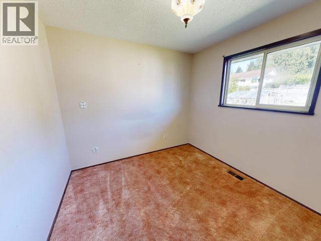 4688 FERNWOOD AVE