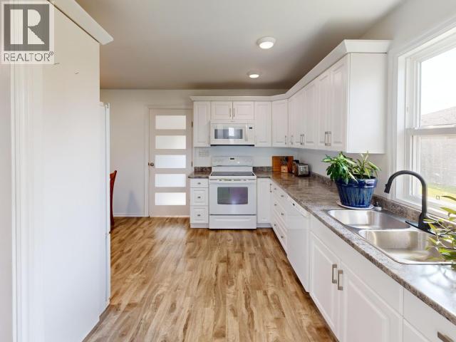 6938 COURTENAY STREET